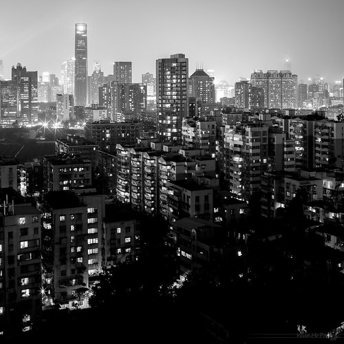 35mm 天際線 都會 建築 eos6d canton canon nightscape longexposures lightshadow 内透 bw night pearlrivernewtown 珠江新城 城市 guangzhou monochrome citynights citylights downtown innerlights wideangle black white cloudy city cityscapes feelings 空 雲 landscape scenery scape art simple architecture 11 square squareformat highview