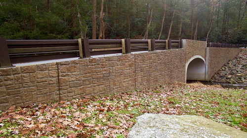 descco architecturalstain bridge 898 rusticashlarstone tremonttownship echovalley pennsylvania tremont