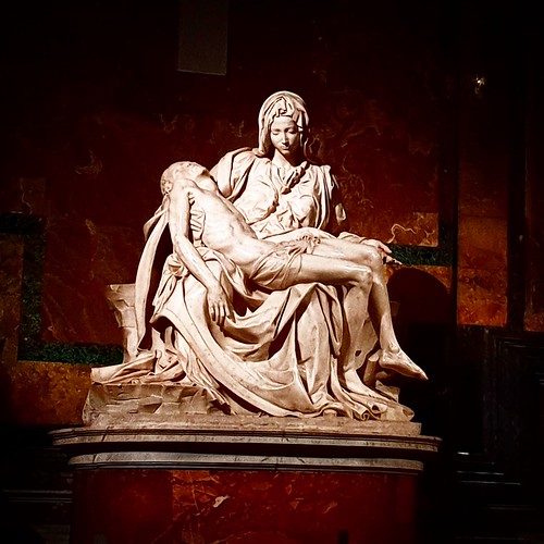 San Pietro: la Pietà di Michelangelo