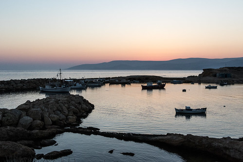 sunset pano koufonisis harbor koufonisia koufonisi cyclades island greece ellada europe boats port mediterranean sea aegean water sky canon eos 7d mark ii