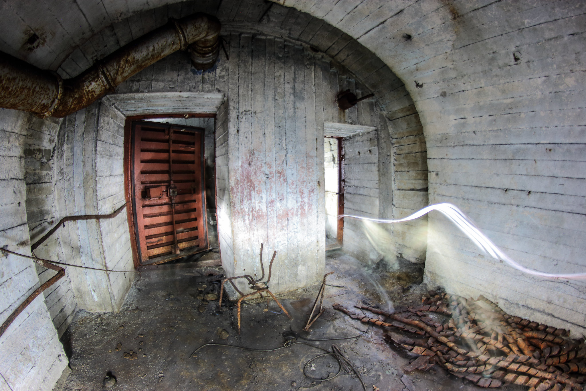 Подземные цеха Уральских гор, огромное убежище в Златоусте. убежище, убежища, давно, помещения, другой, производство, случаи, которая, попасть, метров, только, будет, часть, такое, который, Конечно, находятся, очень, сильно, устал
