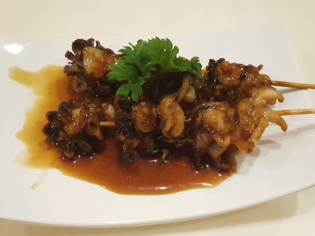 鱿鱼须串烧 Ika Kushi (Squid BBQ)  rm$5.90 @ 井屋 Don Kaiten in Klang Parade