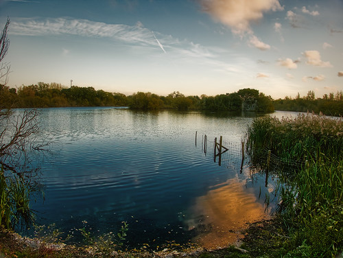 landscape nature lake pond water sky clouds trees grass reeds green orange blue sunset afternoon autumn season color colour twyford charvil wokingham reading berkshire england britain uk leica dlux typ109 skylum aurora hdr