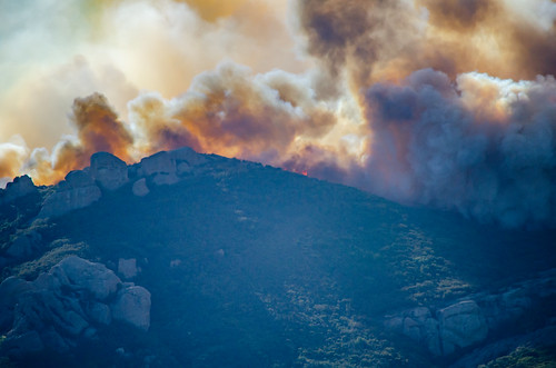 brushfire d7000 nikon nps potreroroad santamonicamountains smoke wildfire woolseyfire newburypark california unitedstates us
