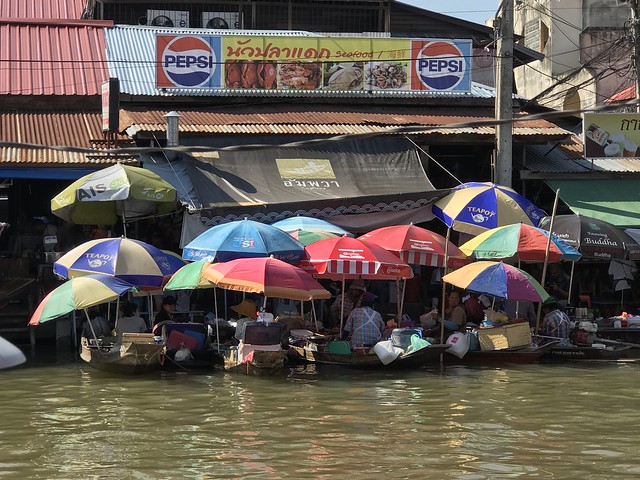 floating market Nov 3 2018 315