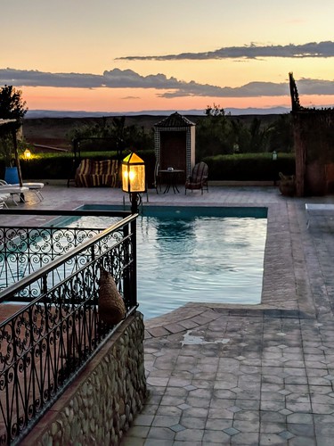 swimmingpool pool morocco resort desert sunset sun dusk sundown water aubergecheztalout cheztalout skouramorocco skoura