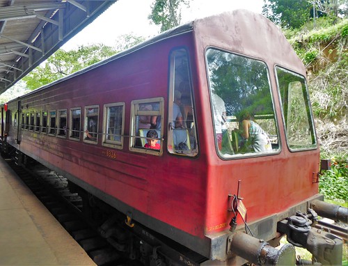 sl-2 Ella-badulla-train (2)