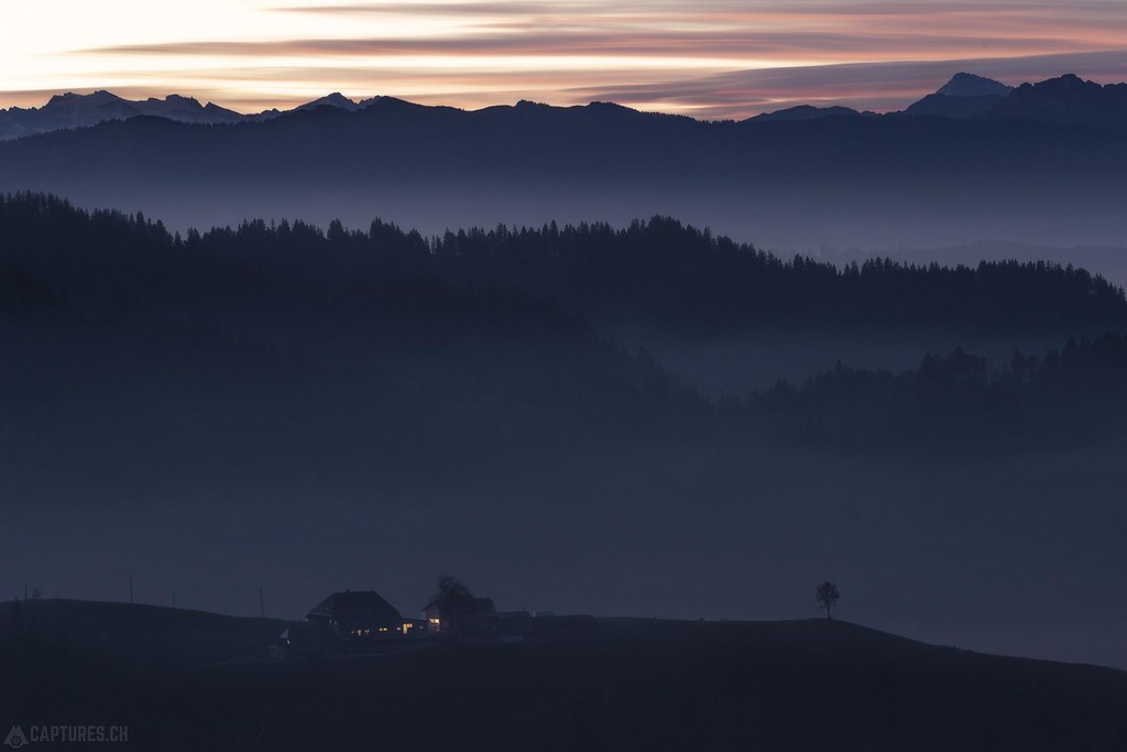 Dawn in the hills - Lüderenalp
