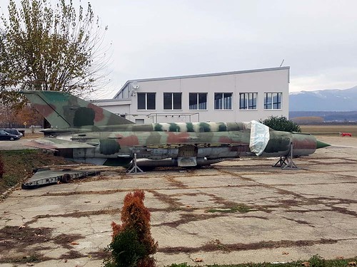 727 MiG-21bis SAU Kalvacha 18-11-18