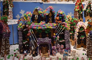 Gingerbread Toy House
