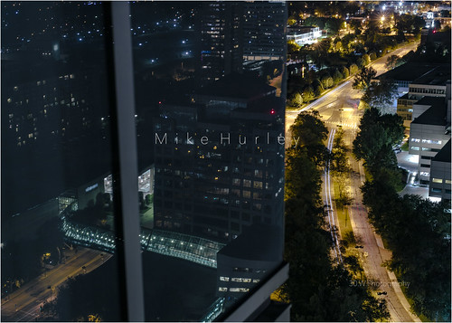 kcmo kansascity kansascitymissouri city cityscape downtown eastpershingroad lighttrails nighttime nightphotography
