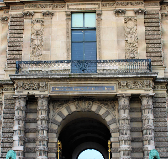 Puerta de Los Leones. Museo del Louvre