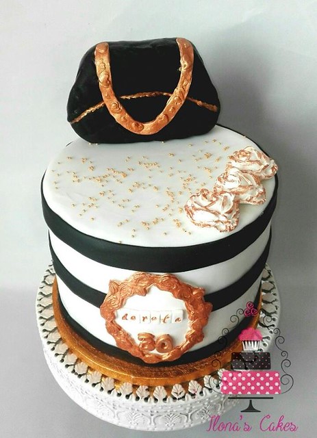 Cake by Ilona's Cakes