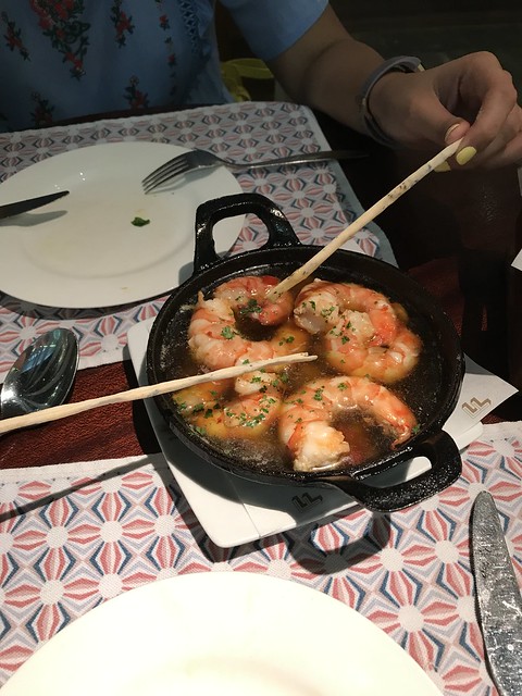Las Flores, huge shrimp gambas