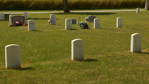 fortsill oklahoma 2018 august cemetery apache pow prisonerofwar indian nativeamerican fortsillindianagencycemetery headstone grave militarybase