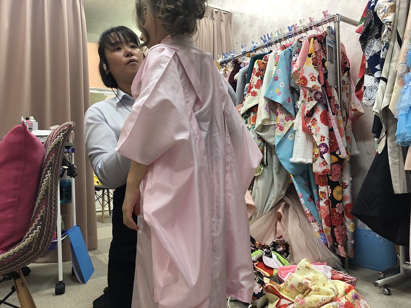 Японские фотографы: как это бывает кимоно, около, детей, только, Японии, очень, ничего, шляпке, сидеть, фотографии, Кимоно, которые, фотографа, платья, японцы, никто, сказала, выбор, конечно, вообще