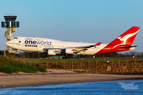 qantas qf syd yssy oneworld sydneyairport boeing b747400er b747