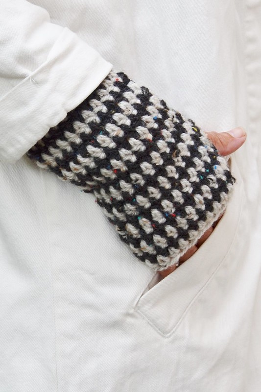 fingerless mittens - crochet pattern
