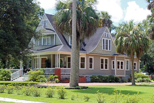 architecture house residence palmtrees ocala florida unitedstates