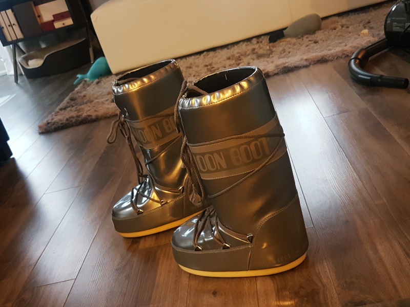 silver moon boots