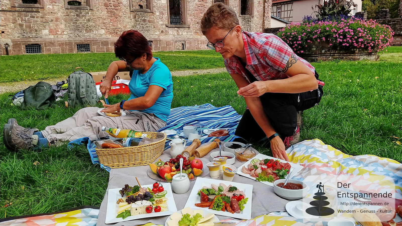 Picknick im Konvent der Klosterruine Frauenalb