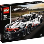 LEGO Technic 42096 Porsche 911 RSR 1