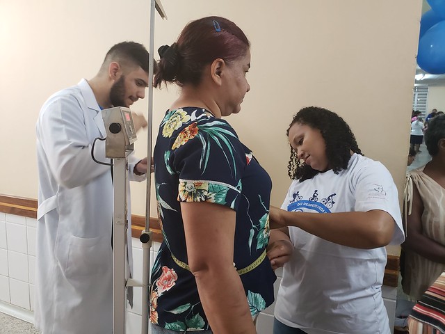 Hospital Universitário do Piauí atende 200 pessoas em ação de combate ao diabetes
