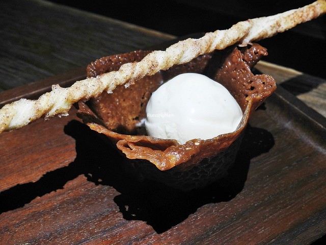 Florentine Almond Cookie Bowl With French Vanilla Ice Cream