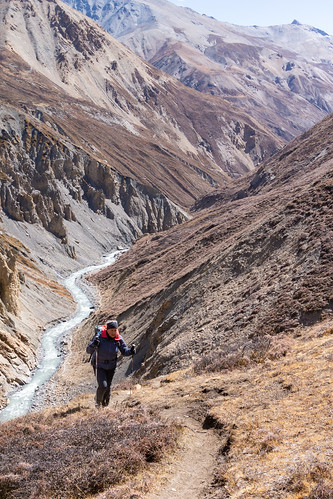 narphuarea nepal hikers path ramblers river trail trekkers valley walkers nar gandakizone np