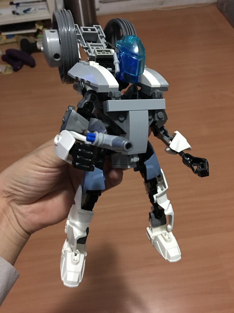 Bionicle Mospeada Ride Armor