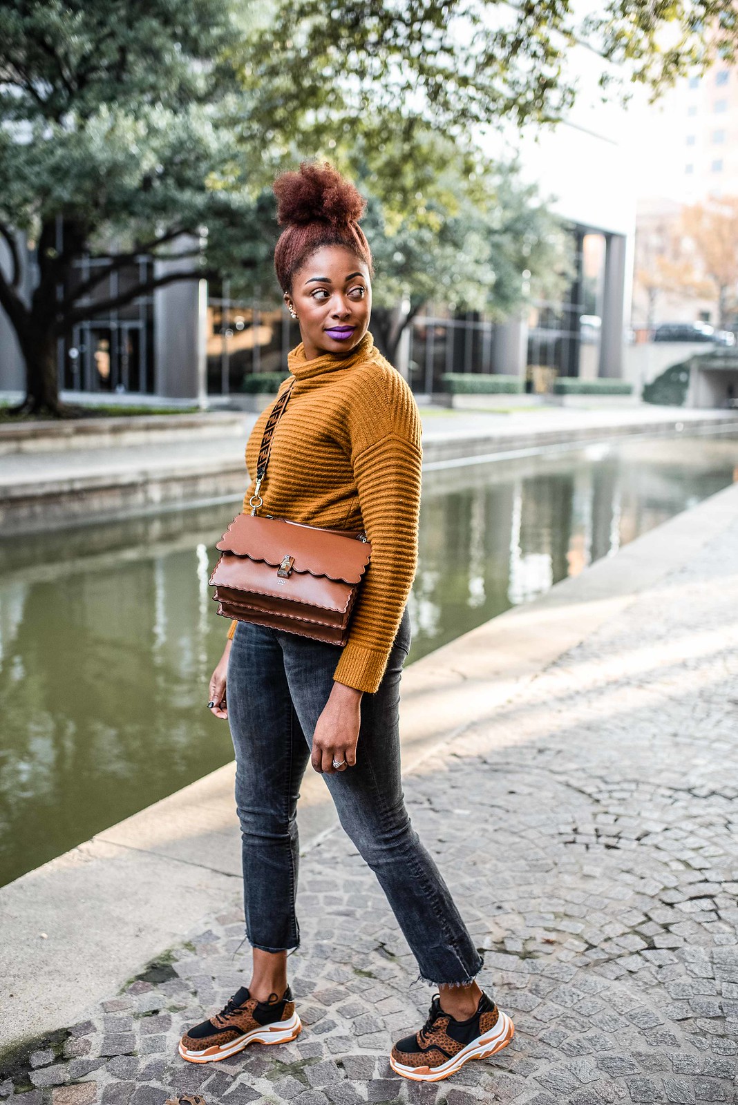 how to style a mustard sweater, candace hampton