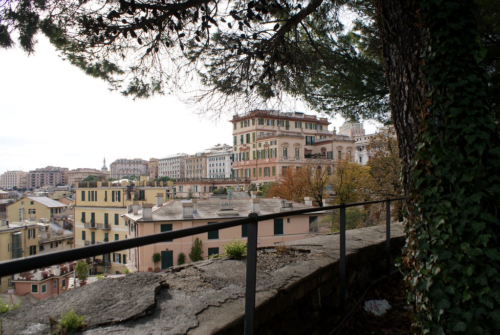 Vue panoramique depuis le parc Spianata dell'Acquasola à Gènes