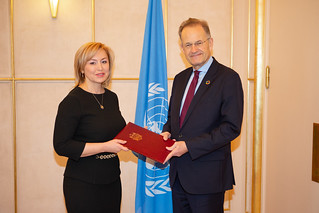NEW PERMANENT REPRESENTATIVE OF THE REPUBLIC OF MOLDOVA PRESENTS CREDENTIALS TO THE DIRECTOR-GENERAL OF THE UNITED NATIONS OFFICE AT GENEVA