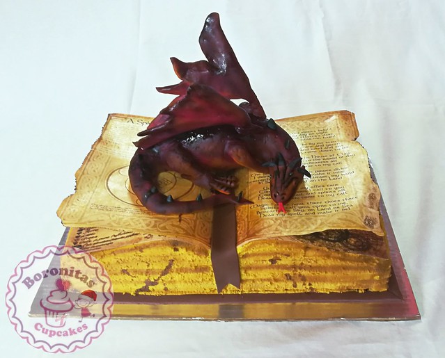 Dragon Cake by Grettel Mata of Boronitas Cupcakes