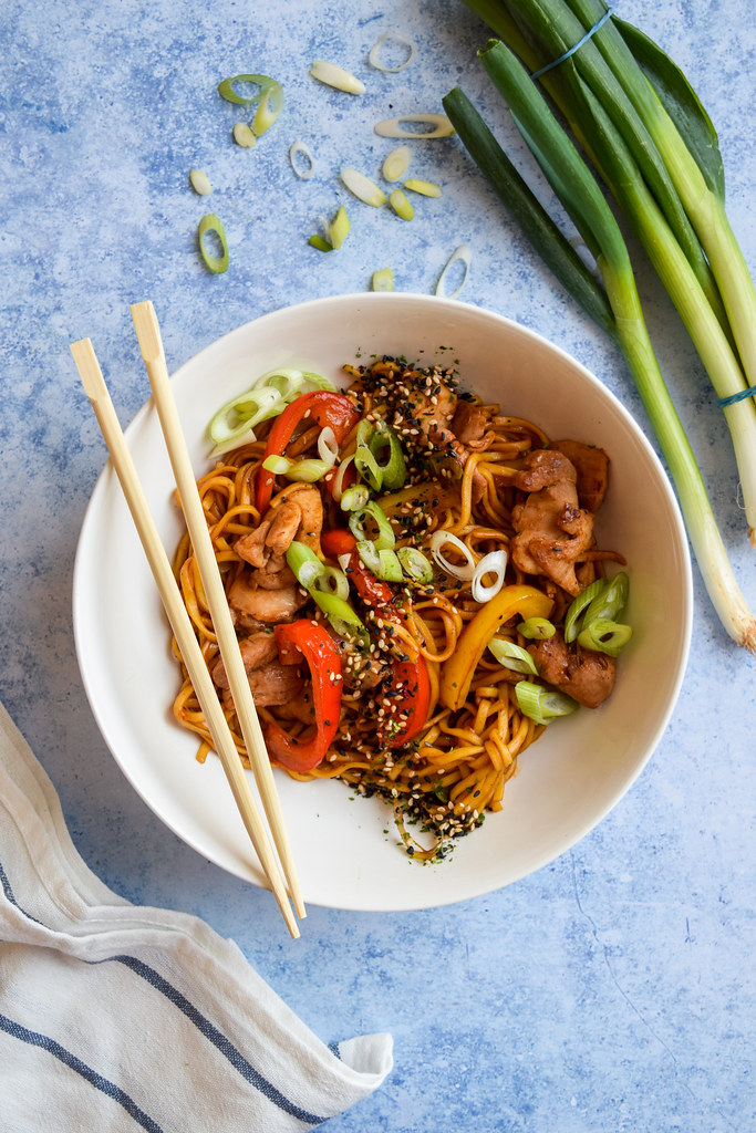 Weeknight Chinese Chicken Noodles