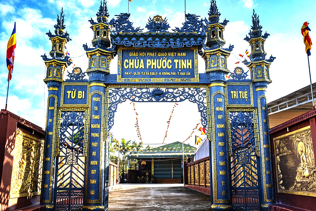 Gate to Phuoc Tinh Temple--Ea Kly