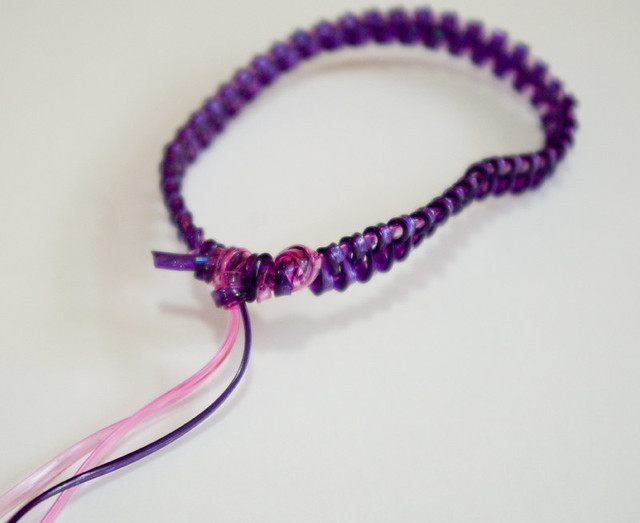 cool plastic string bracelets