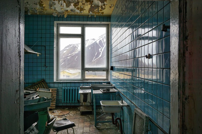 Blue tiled washroom in the Pyramiden canteen