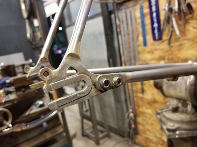 CHAINSTAY CONNECTOR