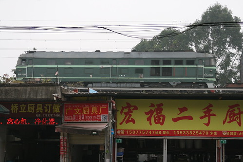 China Railway DF4B series between Sanyanqiao.Sta and Guangzhou-xi.Sta, Guangzhou, Guangdong, China /Jan 4, 2019