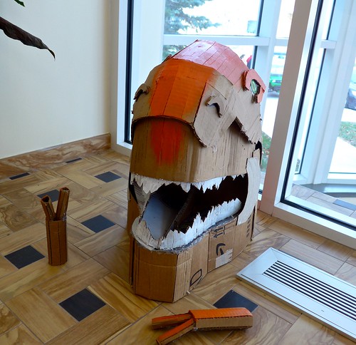 wayne nebraska classprojects cardboardproject dinosaurs hank colleges waynestatecollege classes art101design