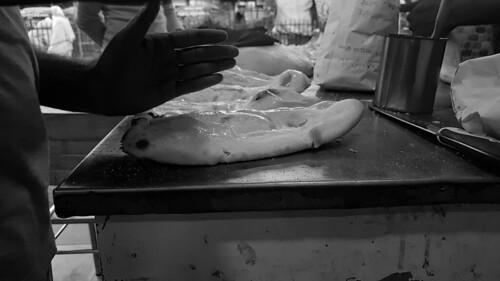 food naan hot bw black and white cutting street