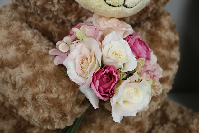 日比谷花壇の可愛いクマ『ブラウニー』の名前の由来は幸運を運ぶ妖精から