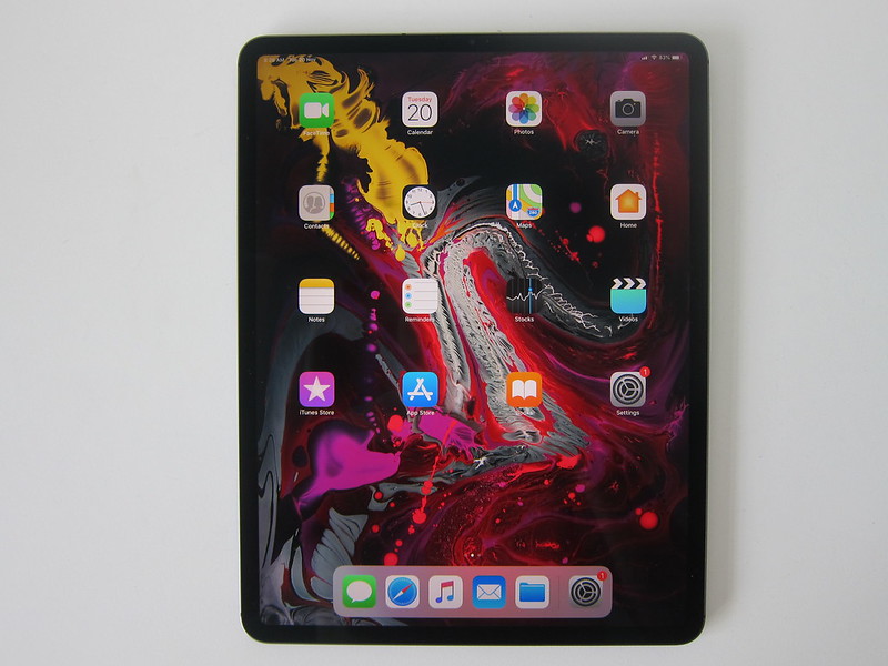Apple iPad Pro 12.9 Inch (3rd Generation) (Space Grey 256GB) (Wi-Fi + Cellular) - Powered On