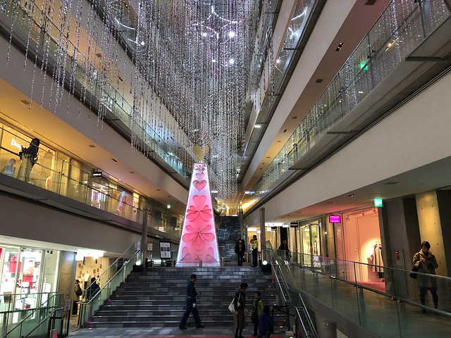 OMOTESANDO HILLS CHRISTMAS 2018 with Panasonic Beauty　表参道ヒルズ