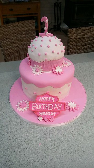 Cake by CakeBooth Australia