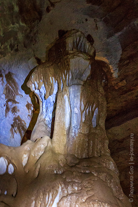 очень красивая Мраморная пещера в Крыму