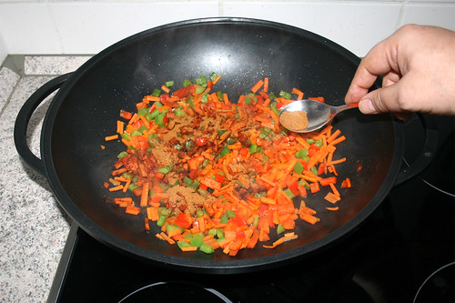 26 - Gemüse mit Paprika & Tandoori Curry bestäuben / Dredge vegetables with paprika & tandoori curry