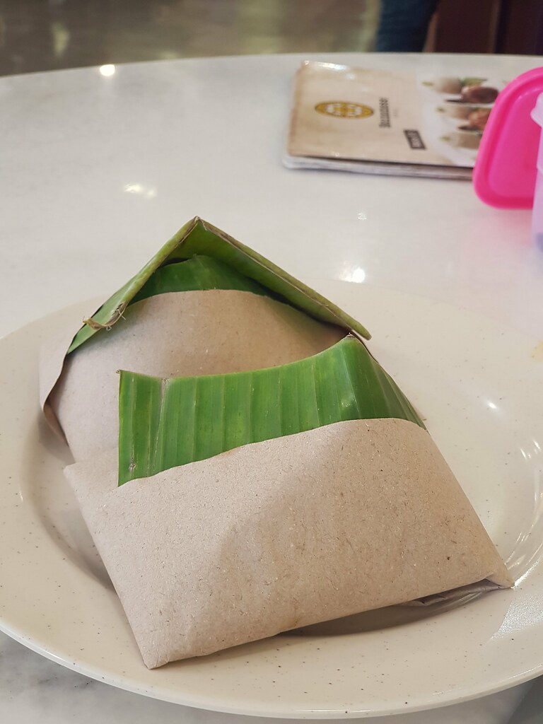 椰酱饭 Nasi Lemak rm$1.80 @ Chong Kok Kopitiam Heritage 中国酒店 USJ1