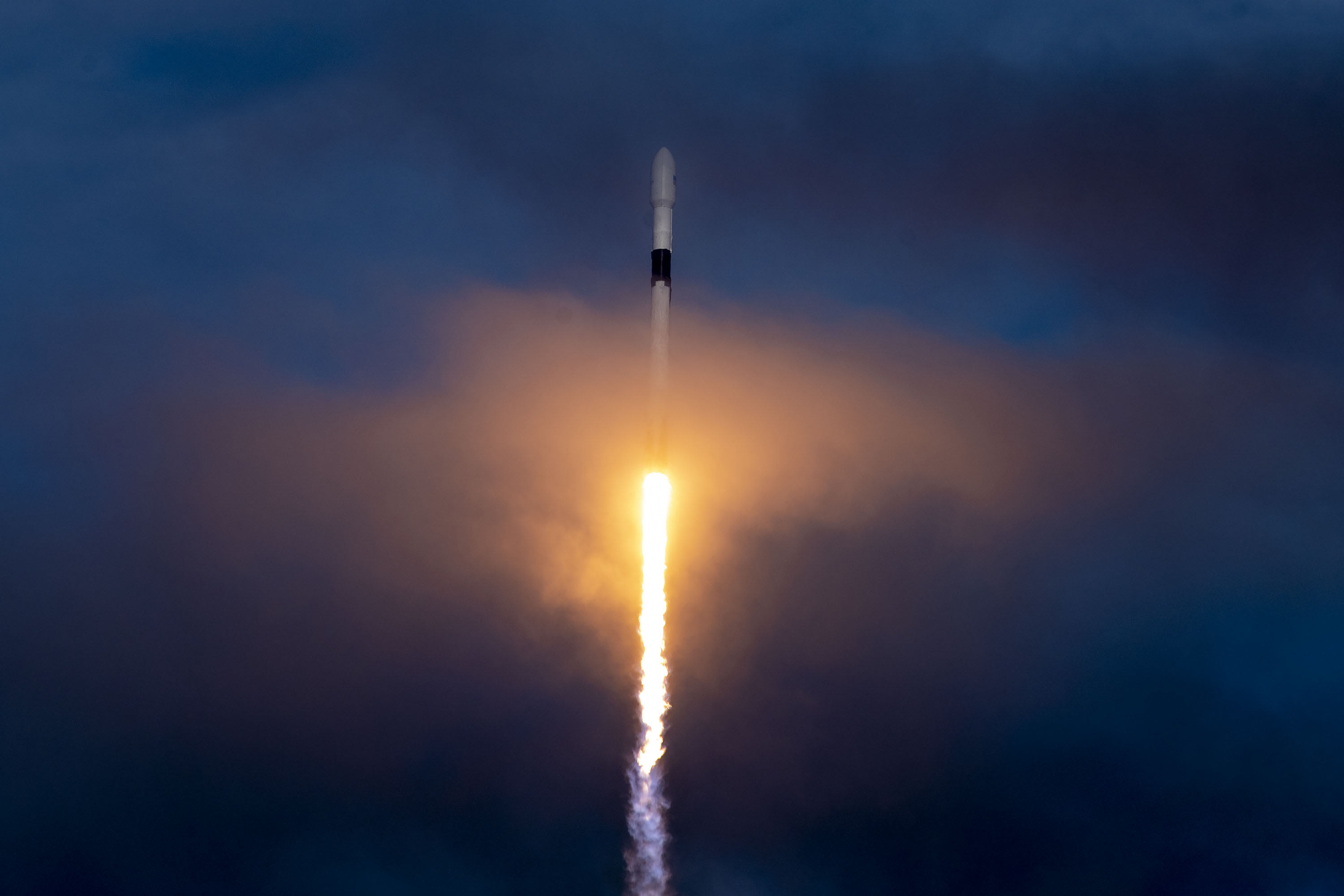 Falcon 9 Es’hail 2